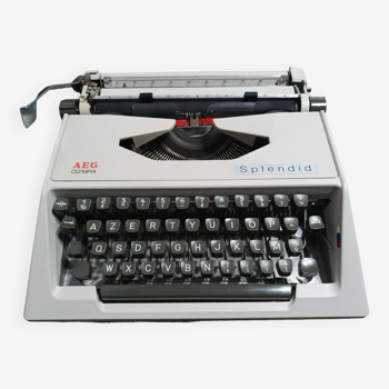 AEF Olympia Splendid typewriter from the 80s