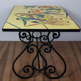 Table basse fer forgé plateau porcelaine peint d'une scène Provençale vintage 60s/70s
