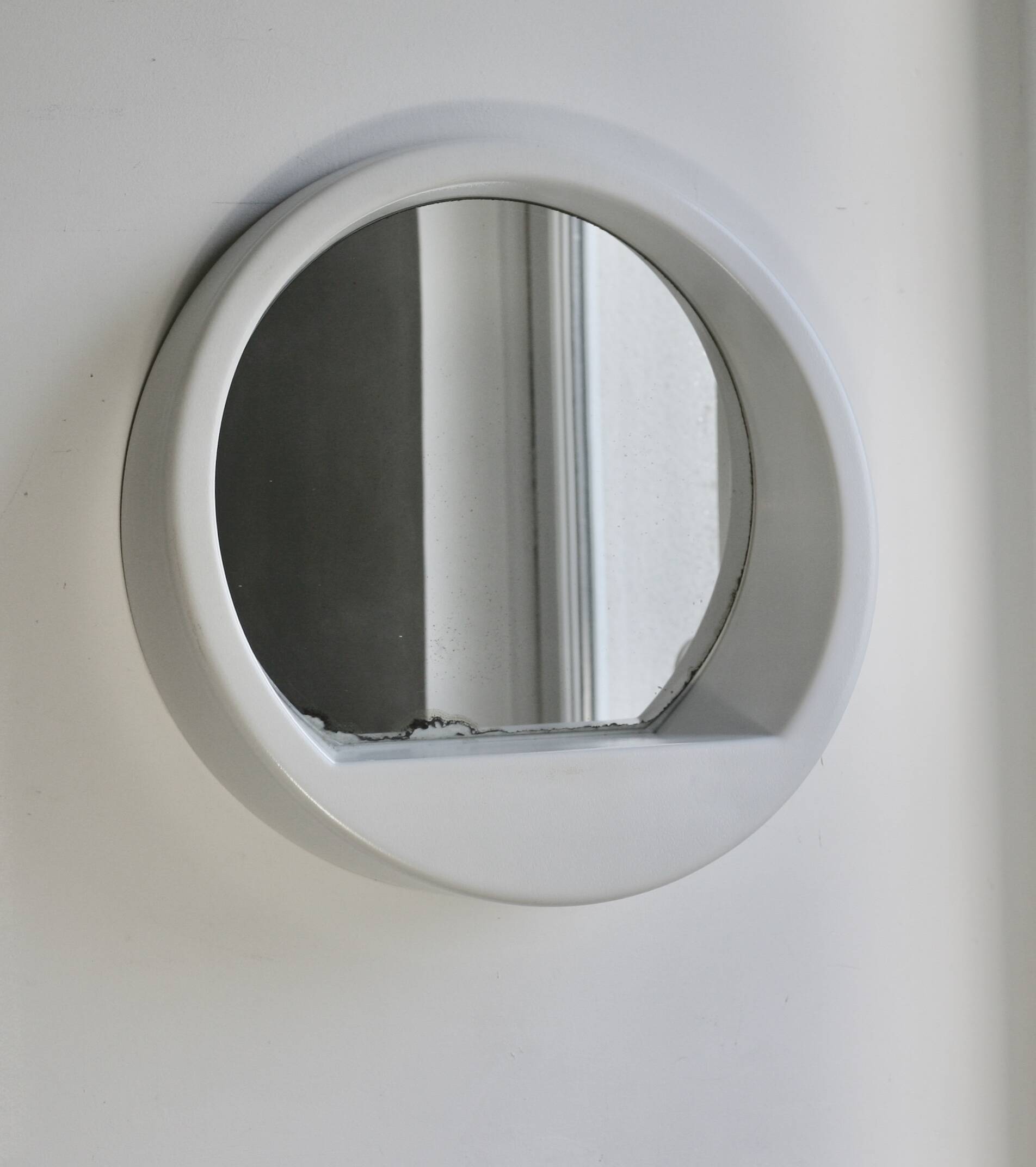 "Space age" mirror, resin, 70s