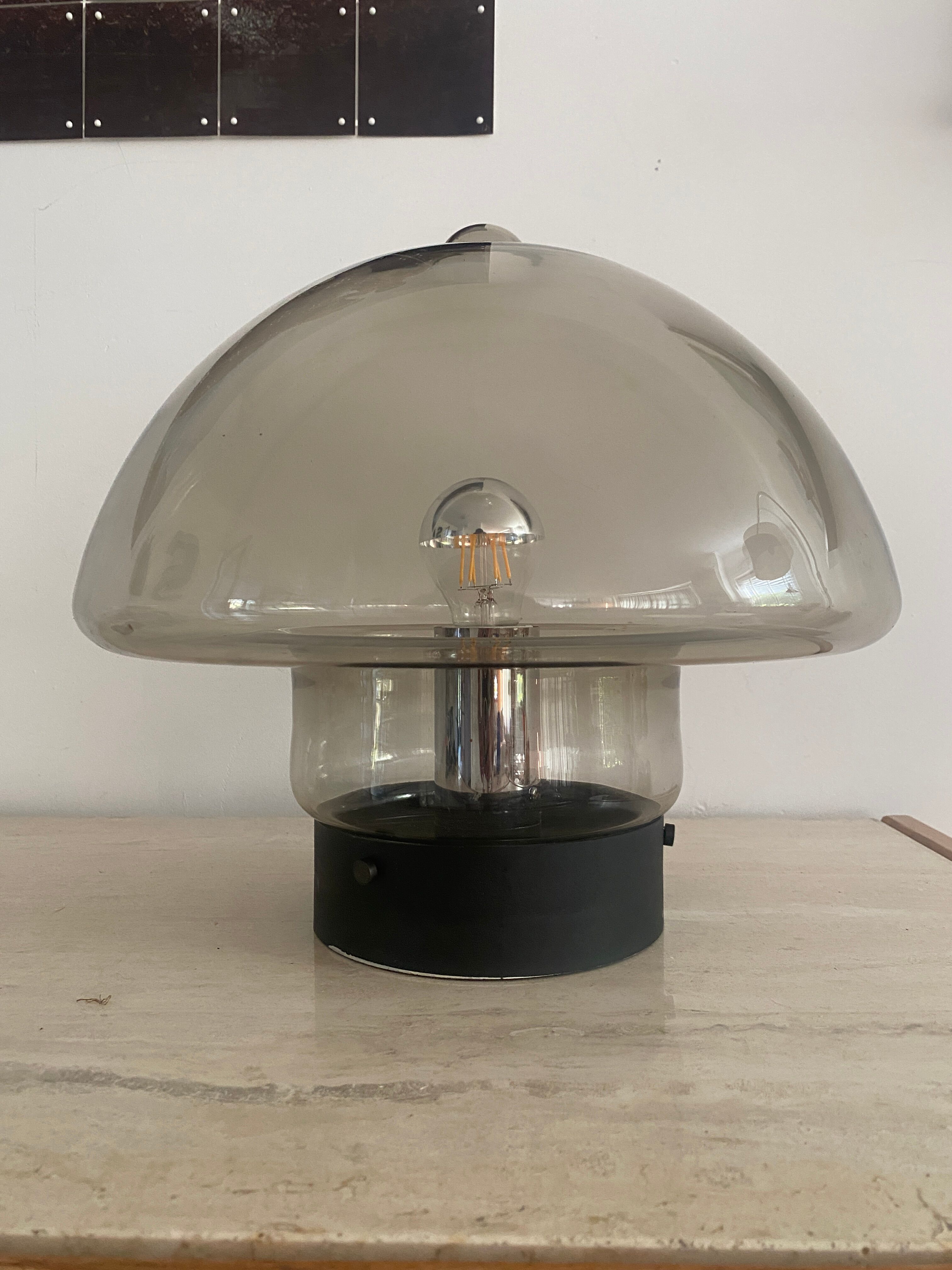 Champignon / plafonnier vintage en verre fumé