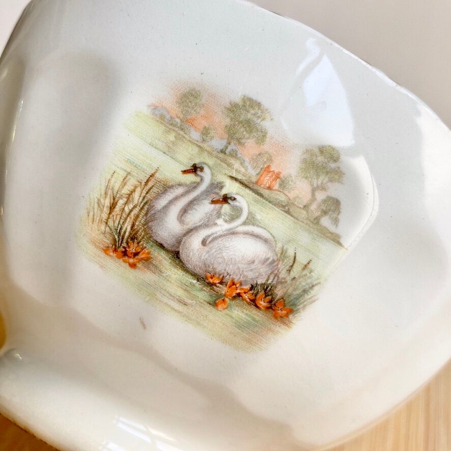 Vintage rib bowl "swan"