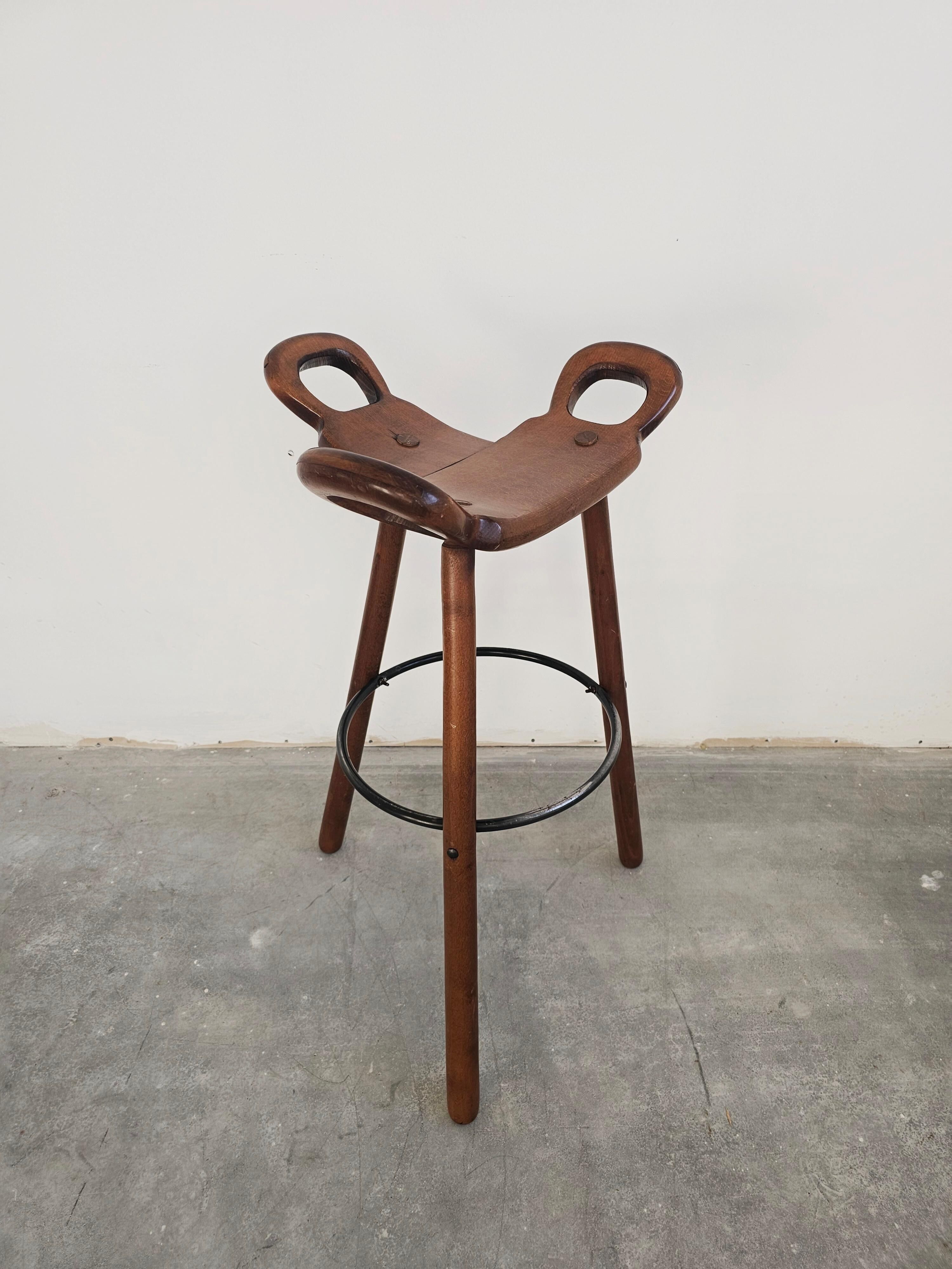 Brutalist bar stool "Marbella" in solid oak