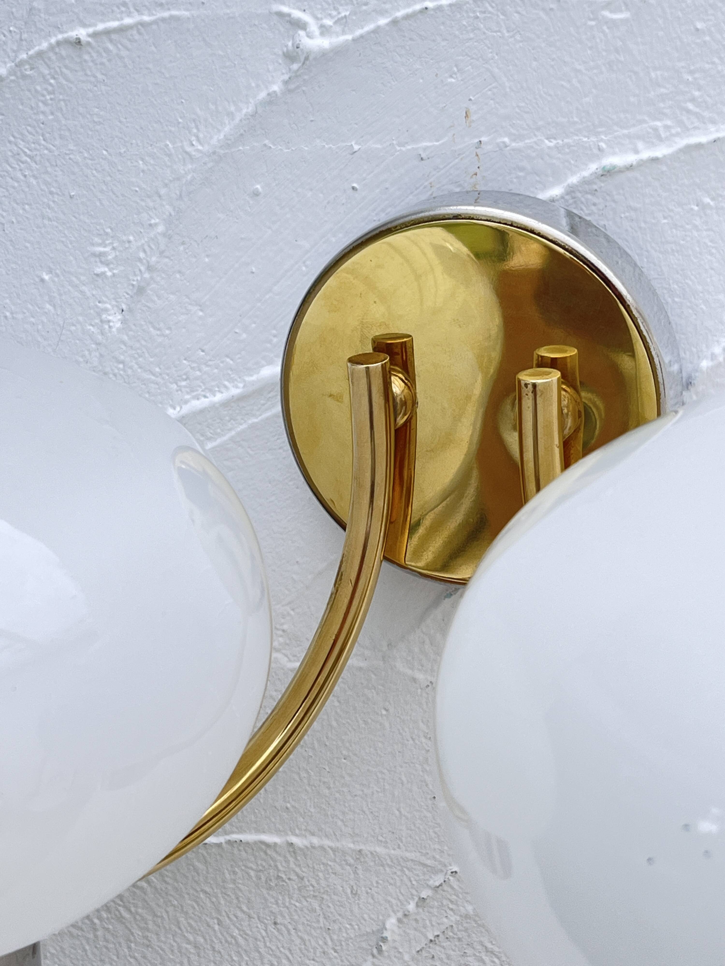 Double opaline brass wall light