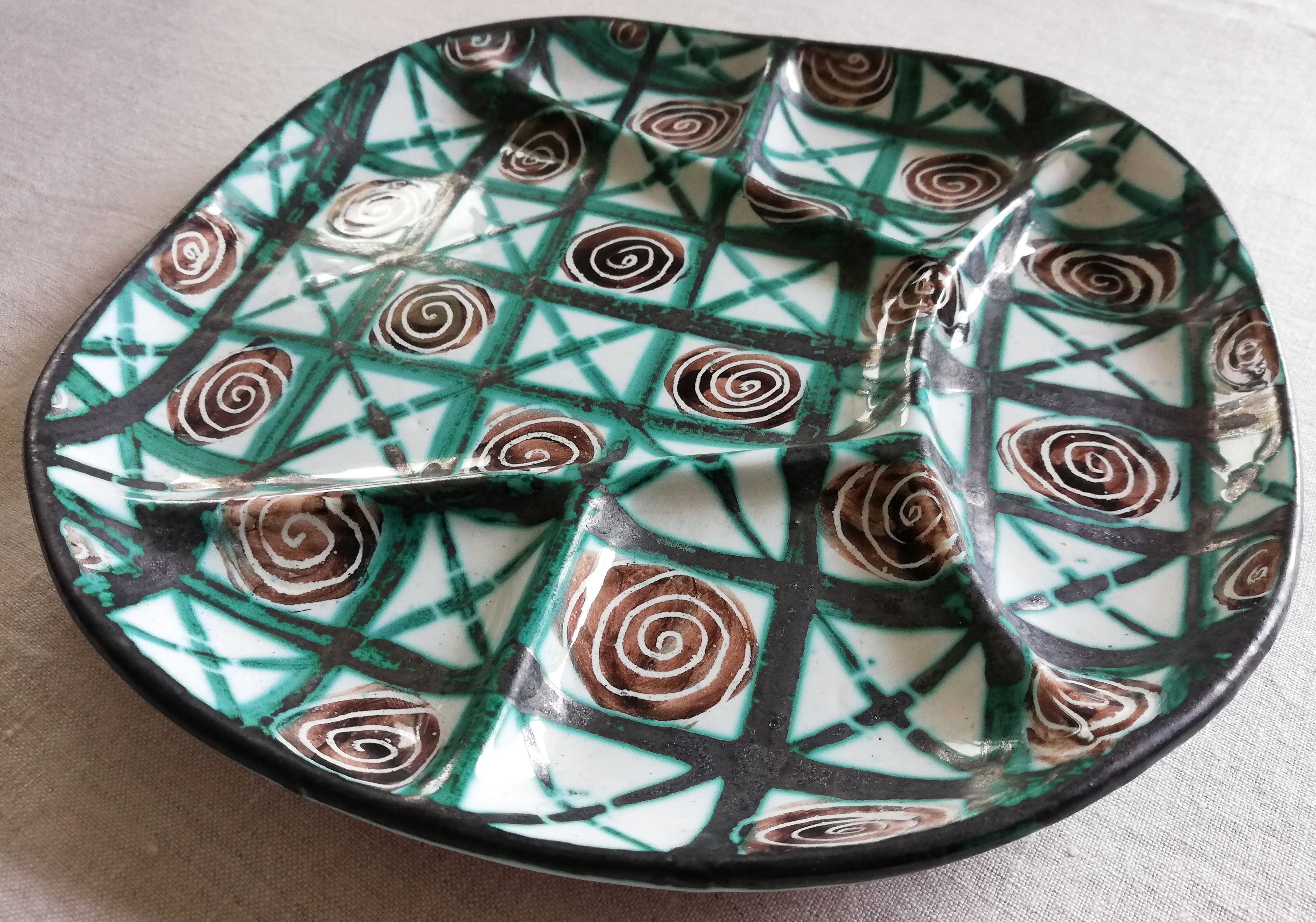 Set 6 compartment plates Robert Picault Vallauris