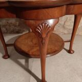 Walnut chippendale-style round coffee table