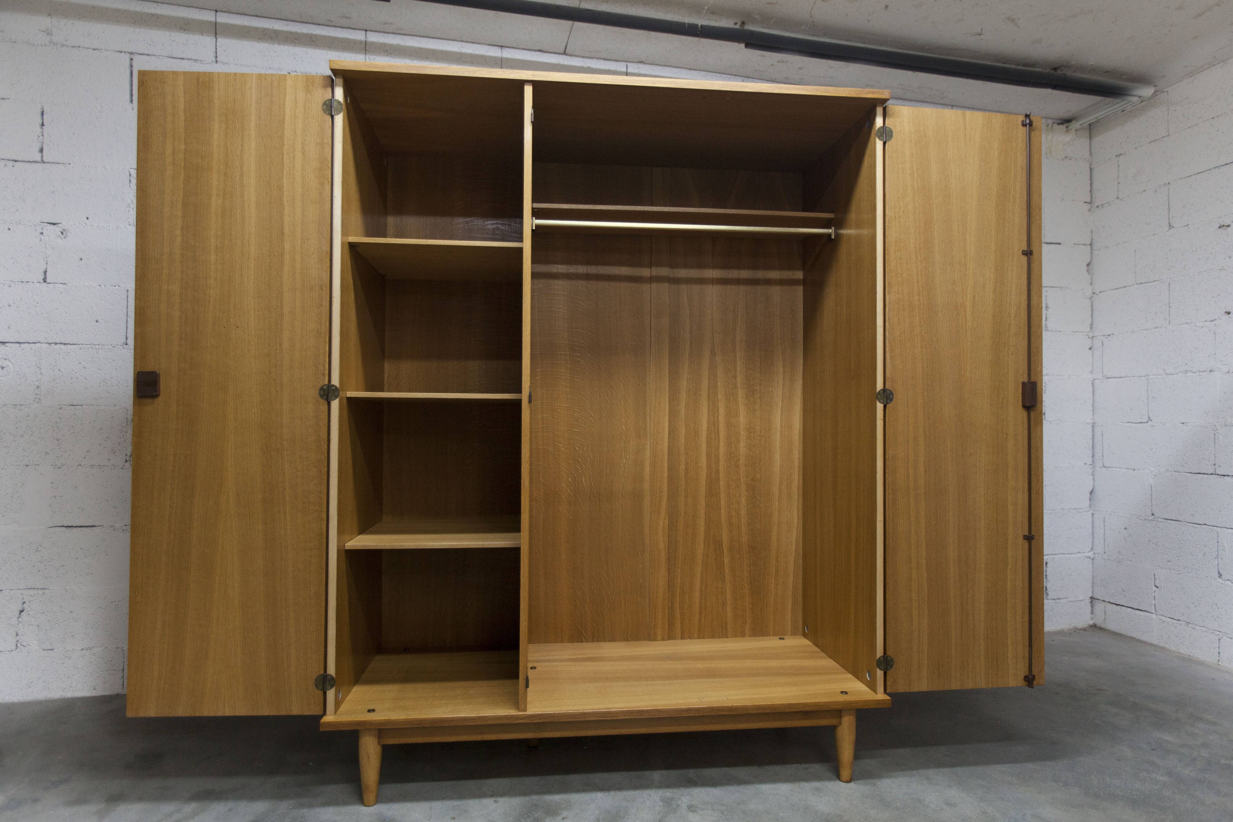 Scandinavian 3-door wardrobe in blond teak