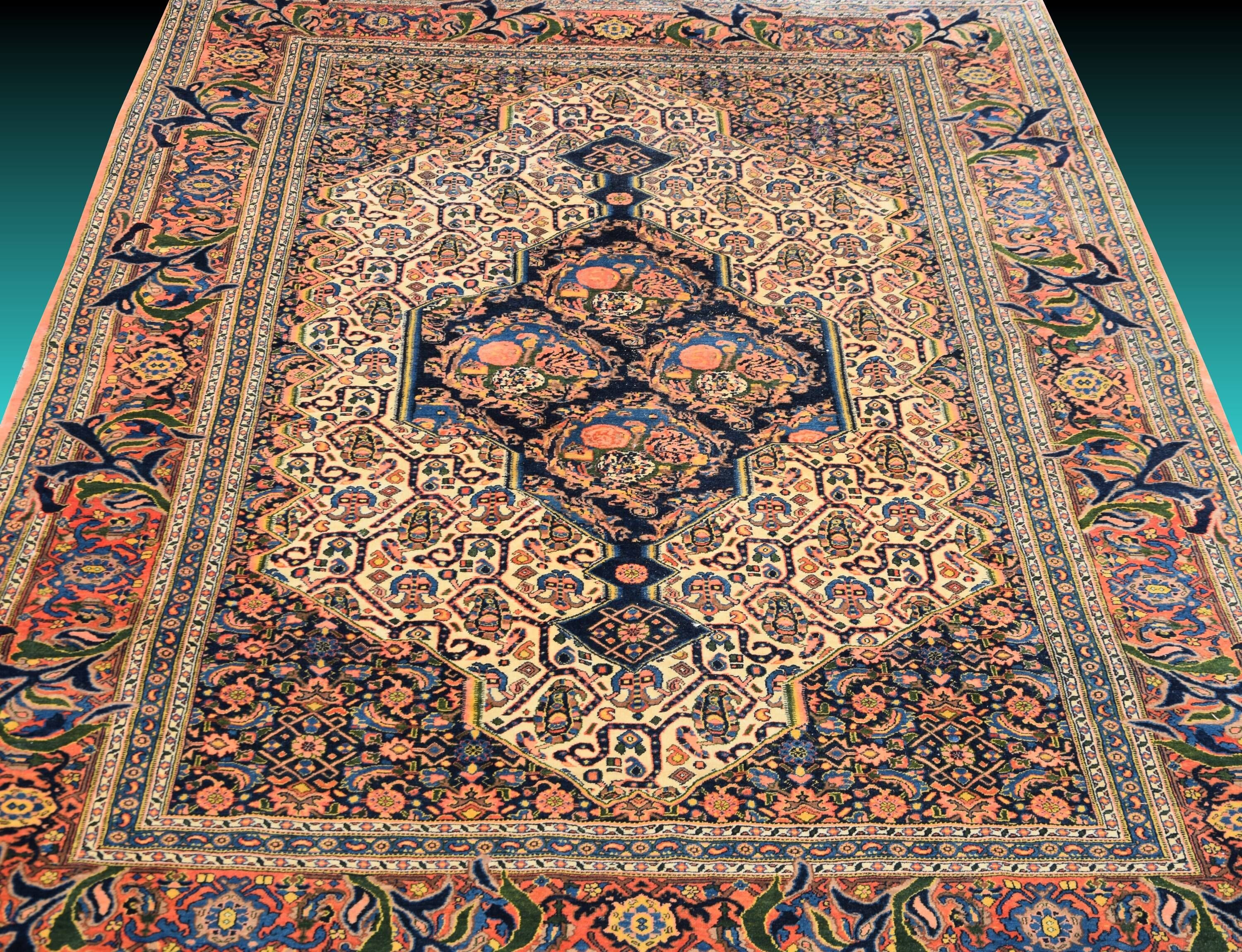 Ancient Oriental Carpet Senneh Iran: 190x290 cm Persian Kurdistan
