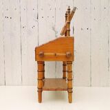 Former vintage bamboo doll hairdresser