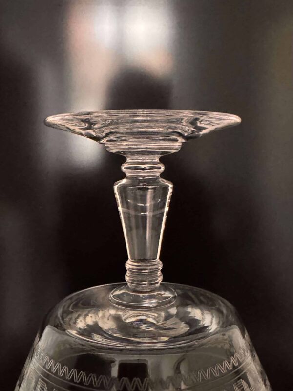 Baccarat, ensemble de 10 coupes à champagne en cristal gravé 1900