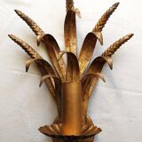 Electrified wall light