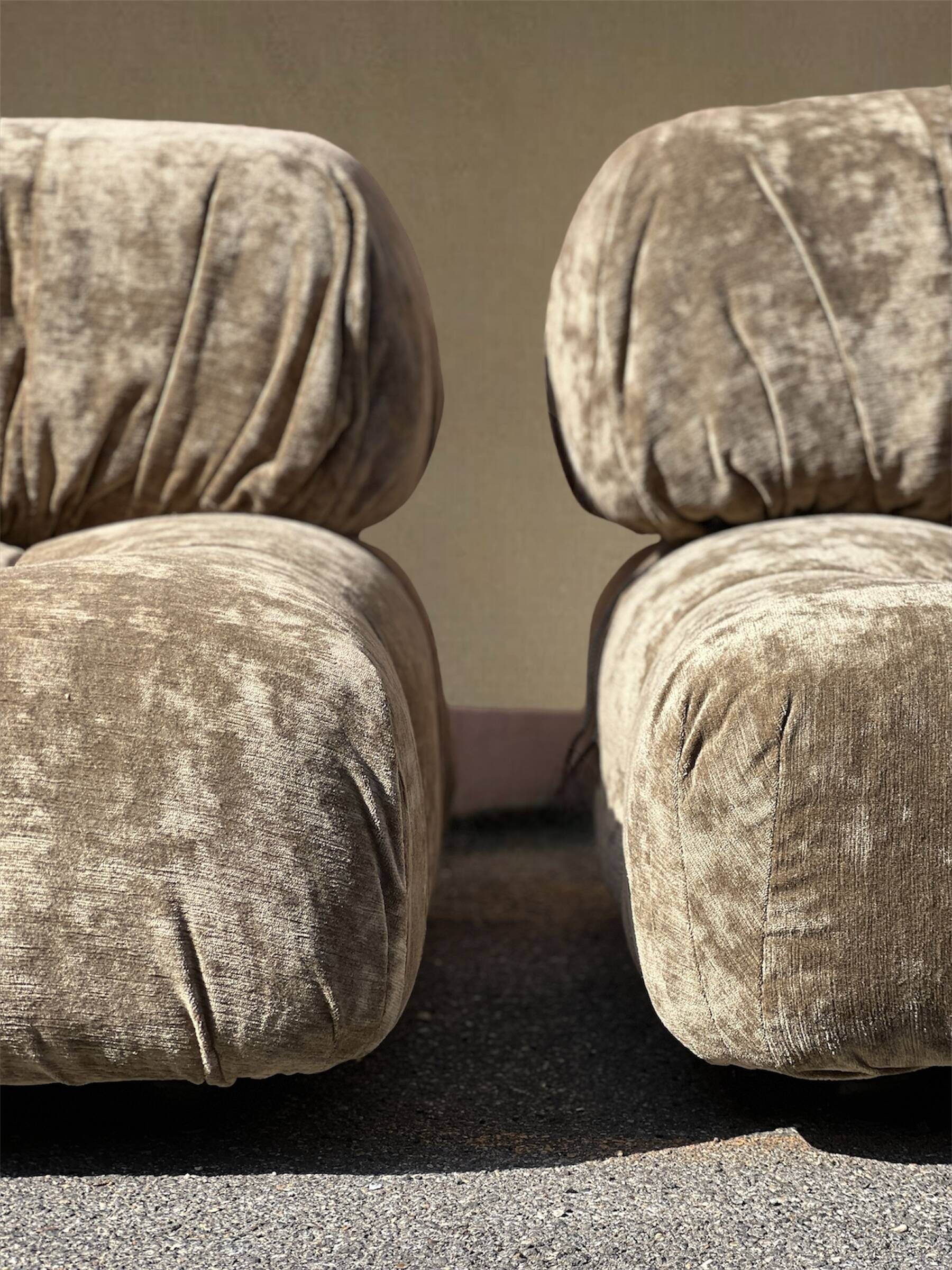 Camaleonda armchair in Bellini velvet for B&B Italia, design 1970