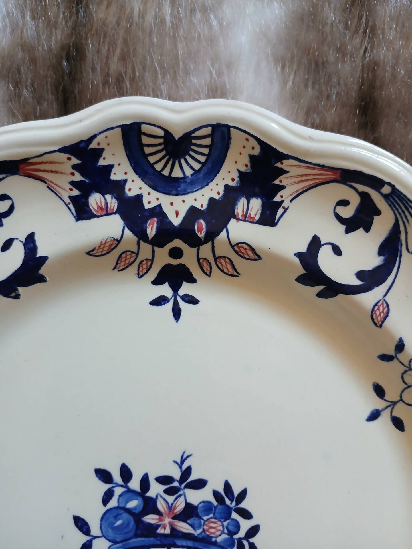 8 flat plates in Longchamp ironstone