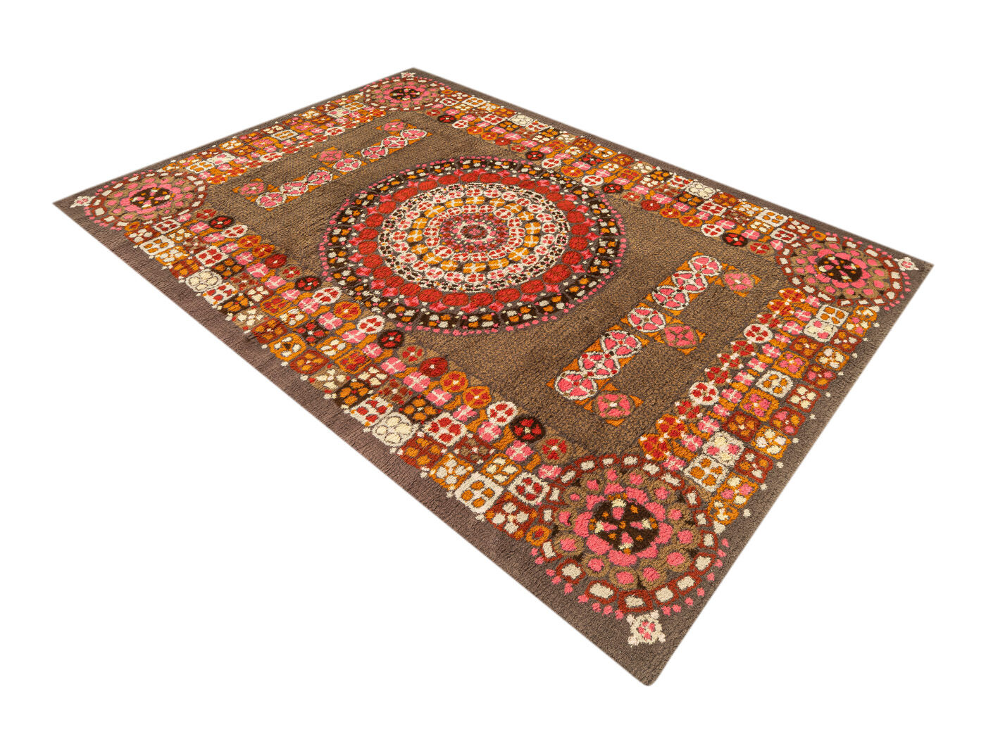 1970s carpet, 252 x 344