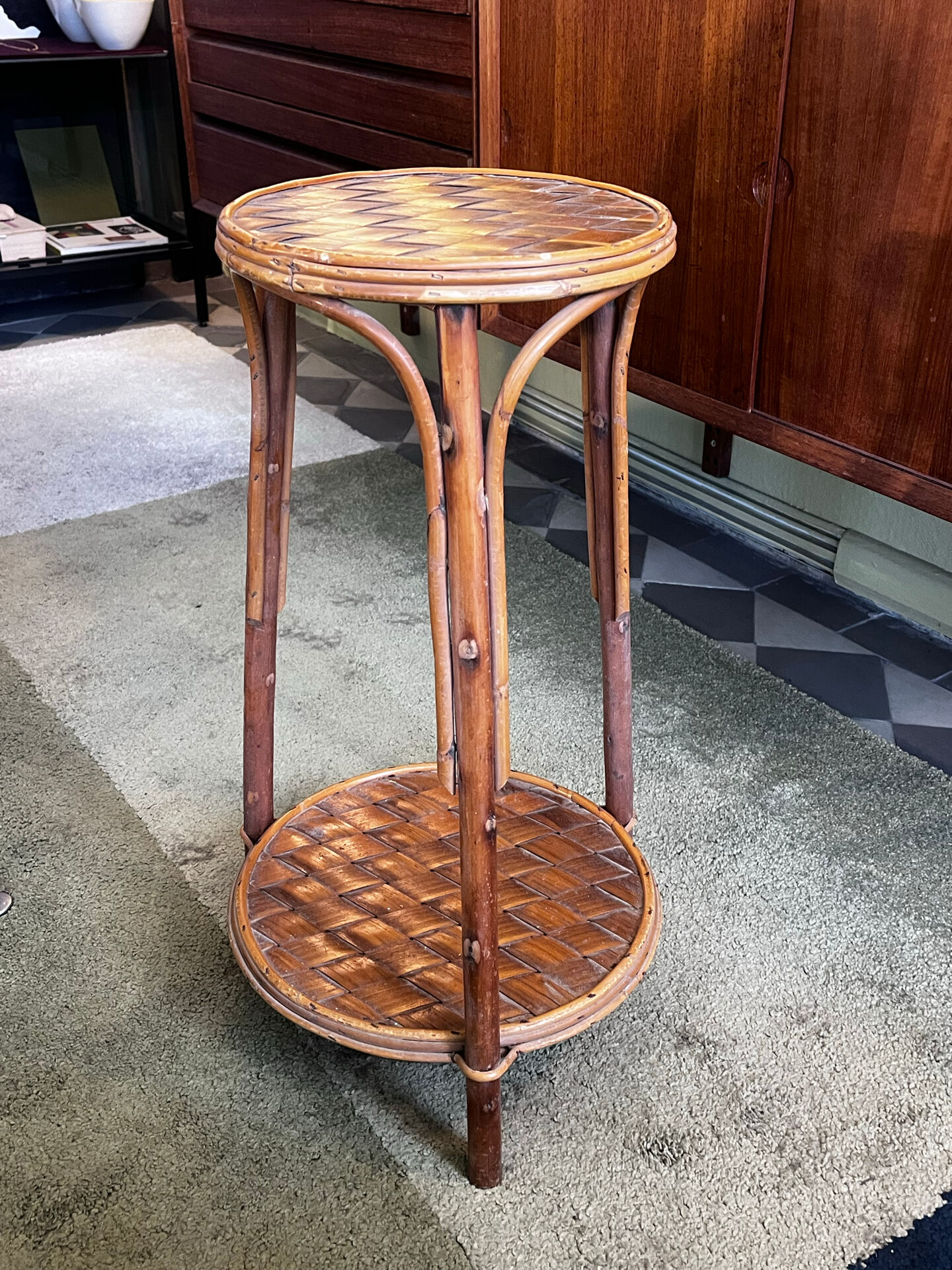 Side table / Occasional table Chestnut. Vintage rattan.