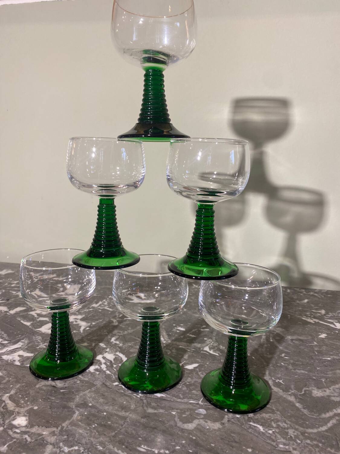 6 verres à pied vintage