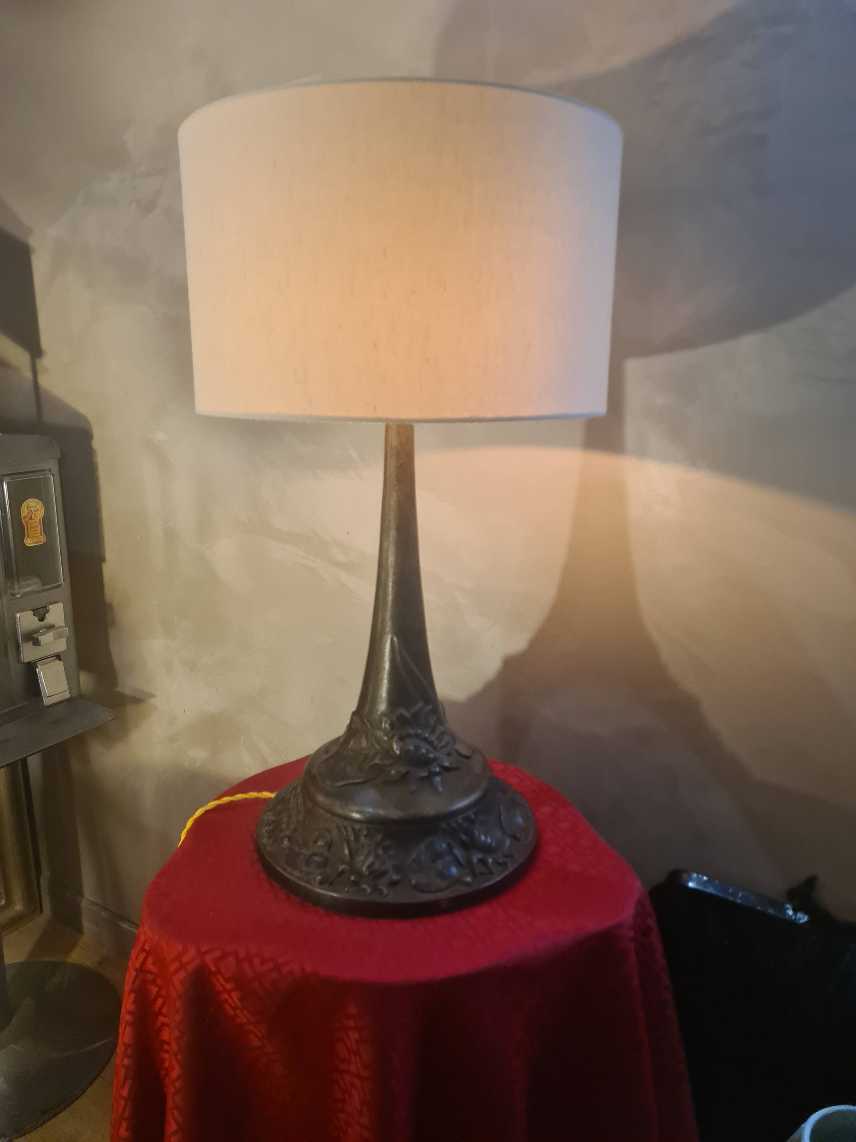 Solid bronze lamp