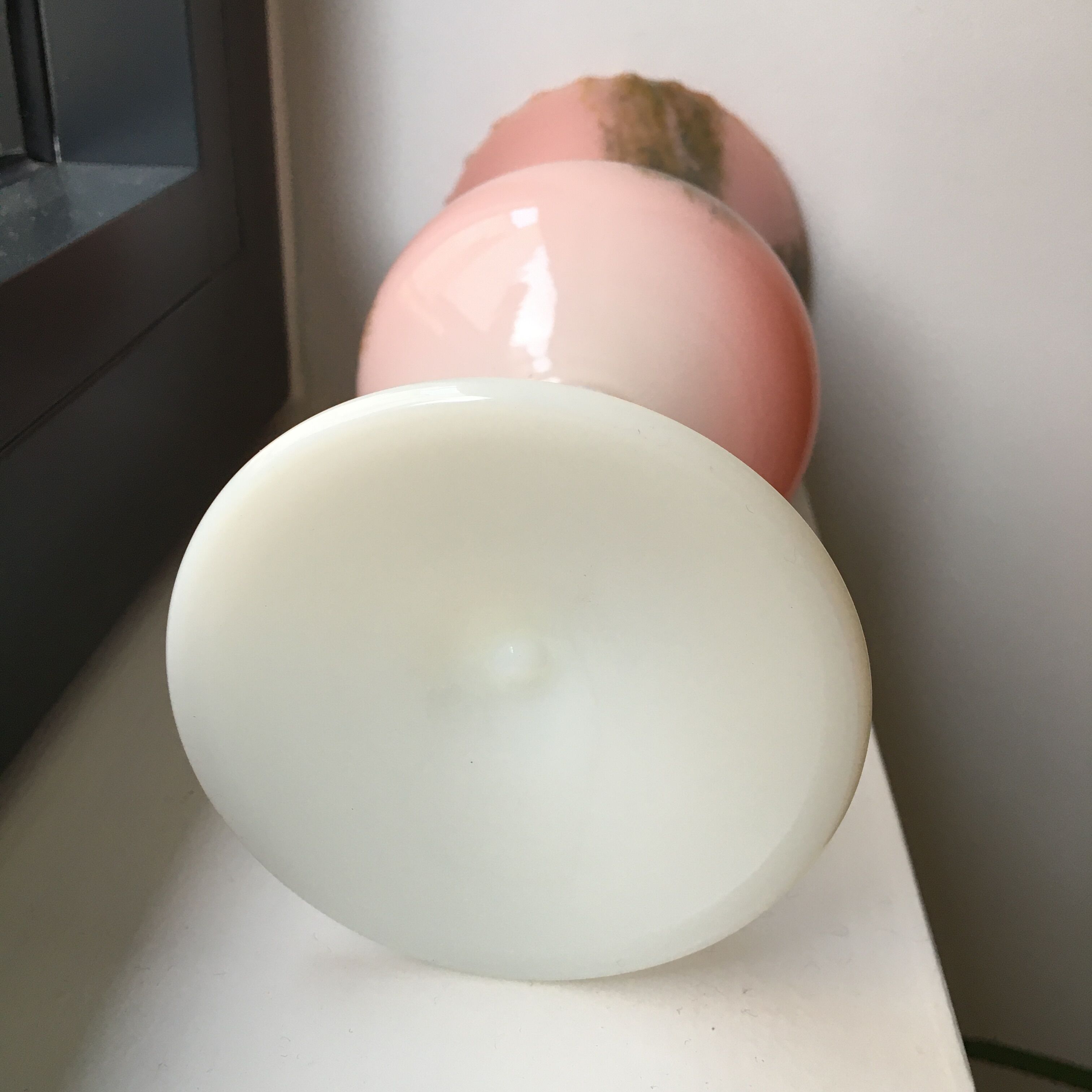 Opaline stand vase