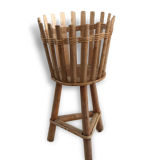 Nice tripod pot bamboo cache