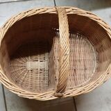Wicker stair basket