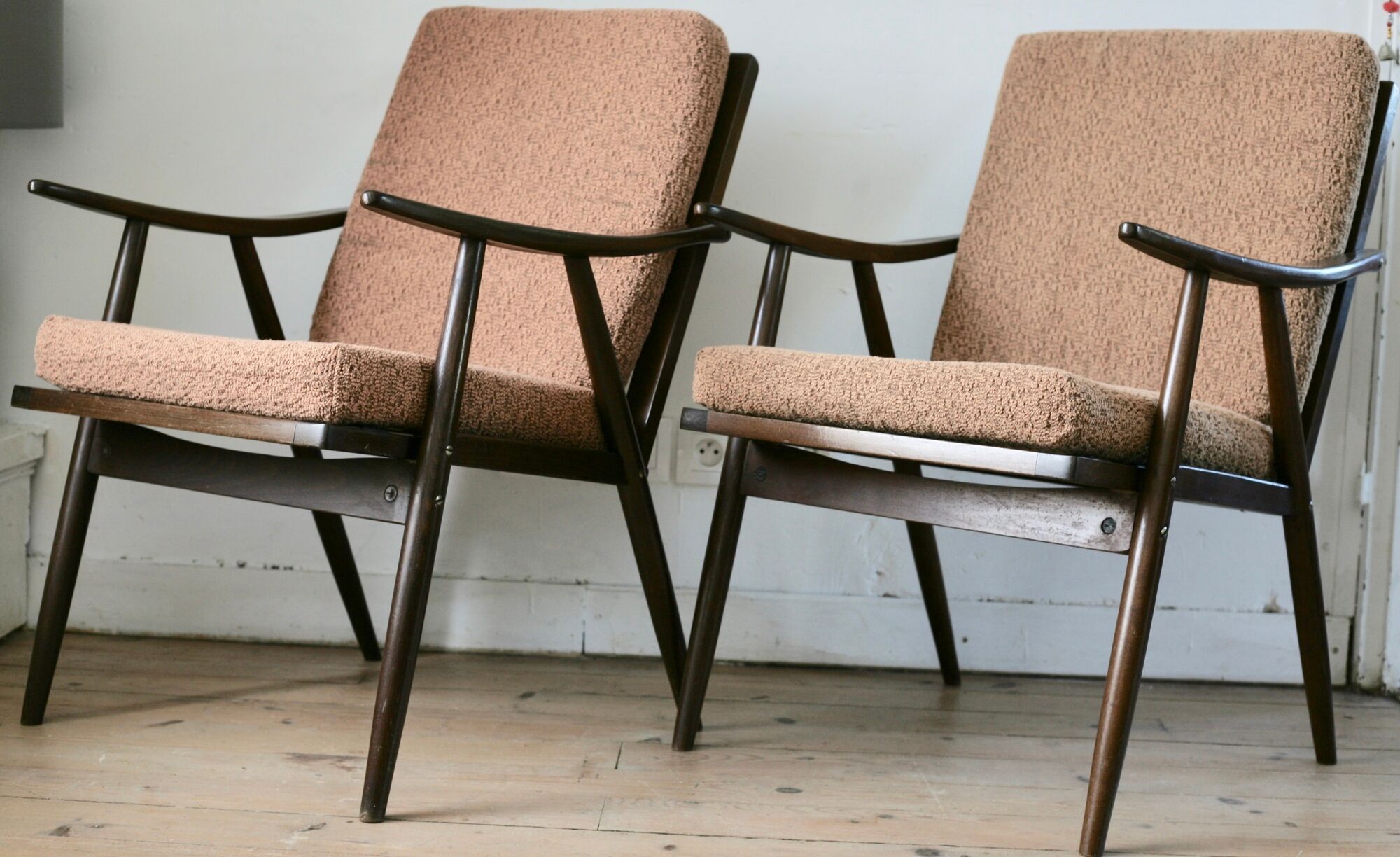 Pair of Boomerang armchairs, Thonet edition, circa 1960