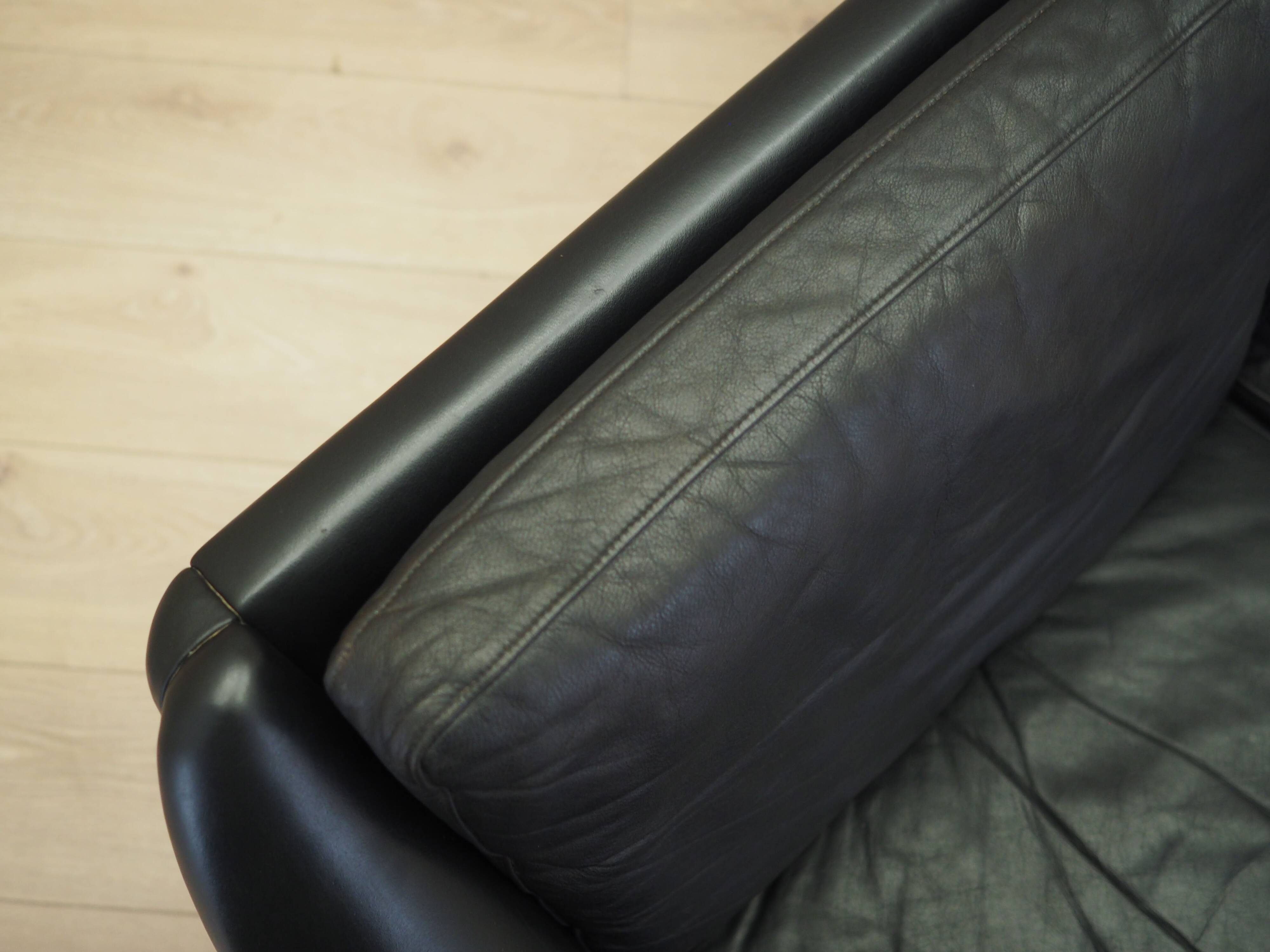 Black leather sofa, Danish design, 1960s, manufacturer: Eran Møbler, design