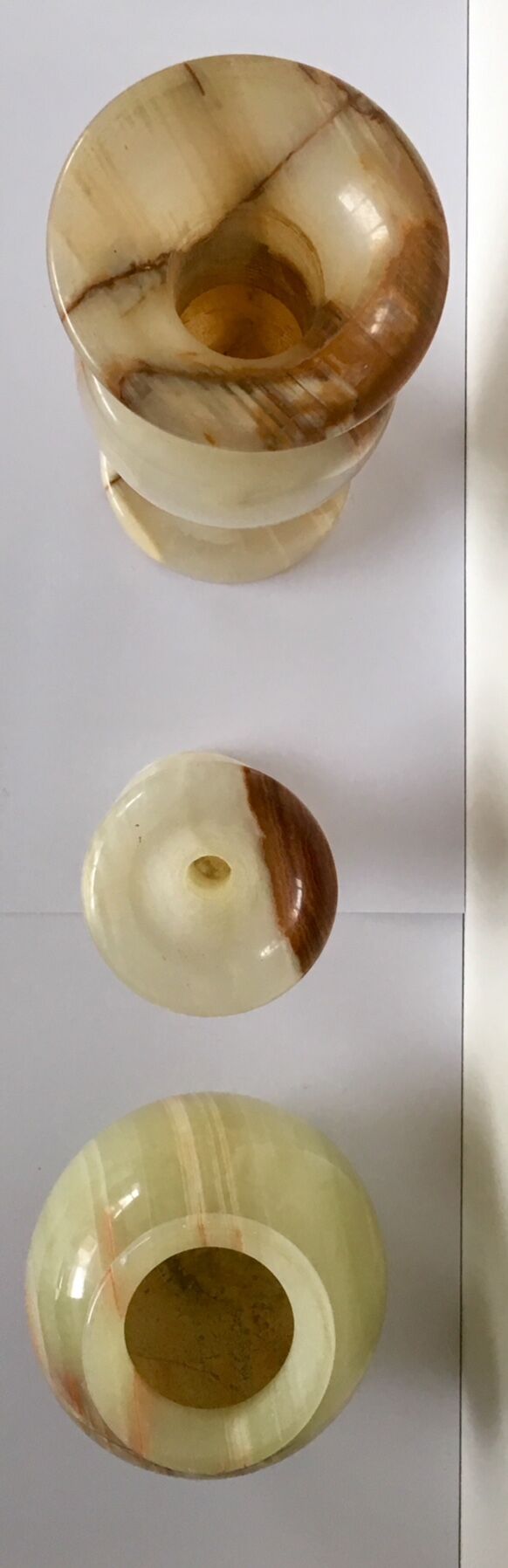 Pot and soliflores in onyx marble