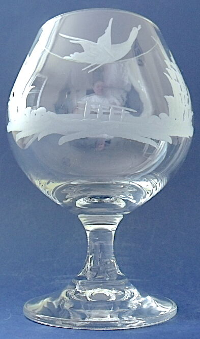 Suite of six tasting glasses of engraved crystal cognac