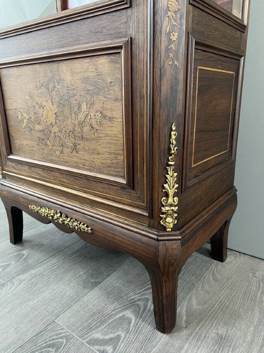 Vitrine ancienne en marqueterie et bronze, XIXème siècle