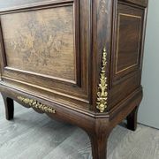 Vitrine ancienne en marqueterie et bronze, XIXème siècle