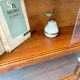 Vitrine murale en chêne vintage