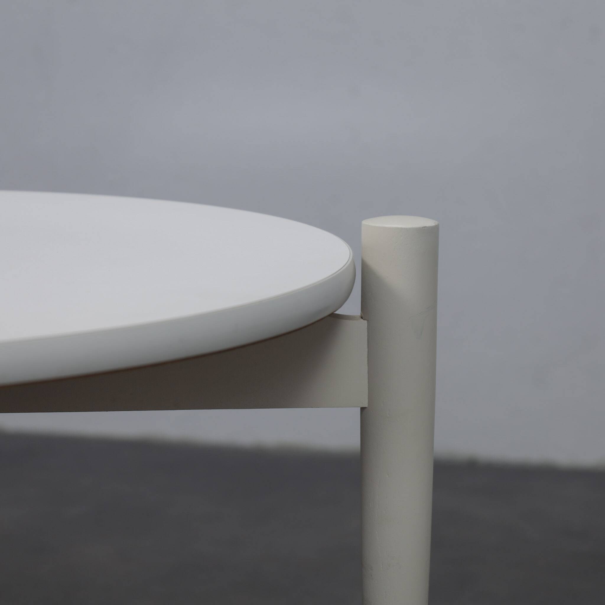 Table basse ronde, années 1970