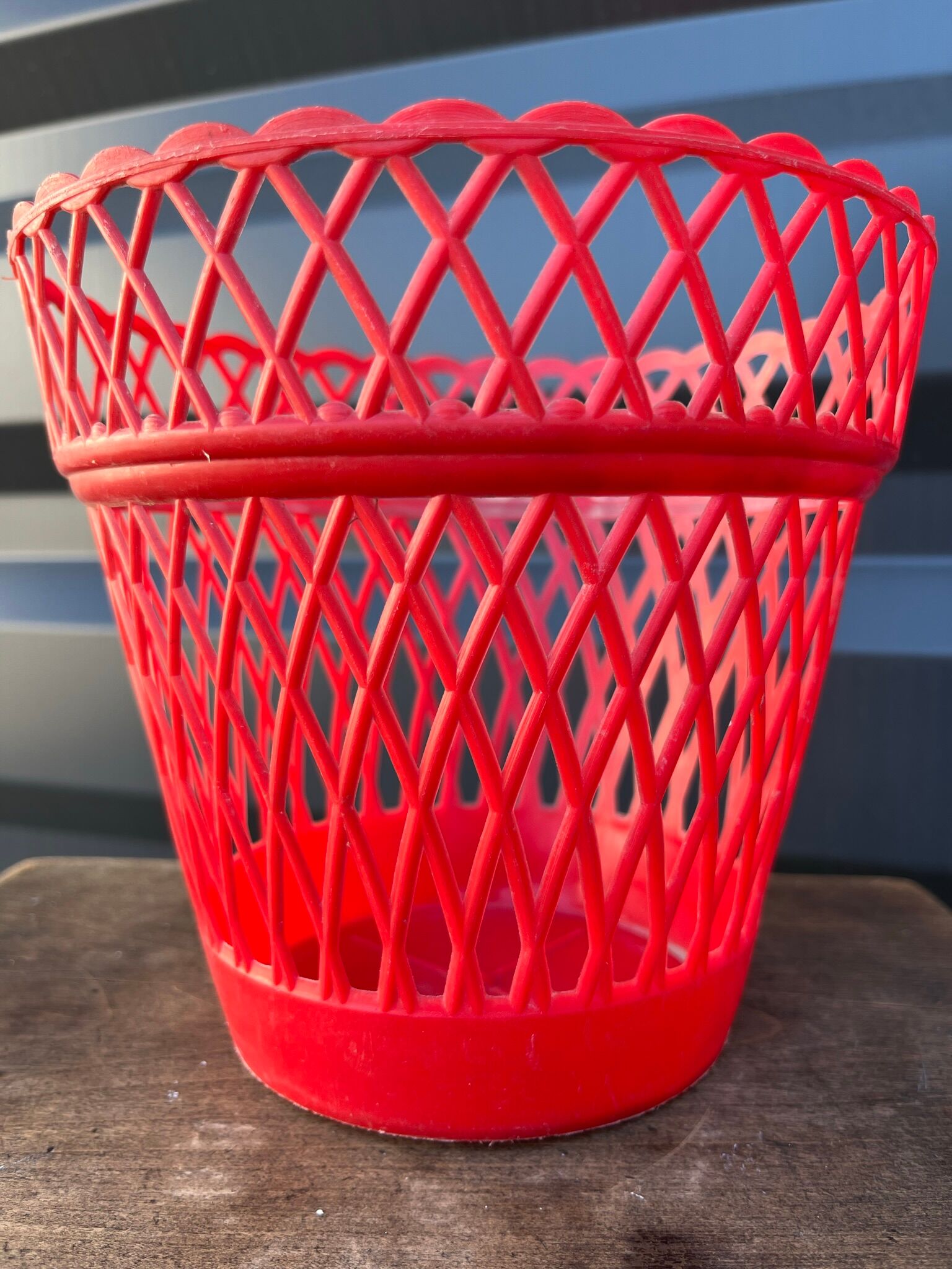 Vintage red plastic pot cover 50s/60s