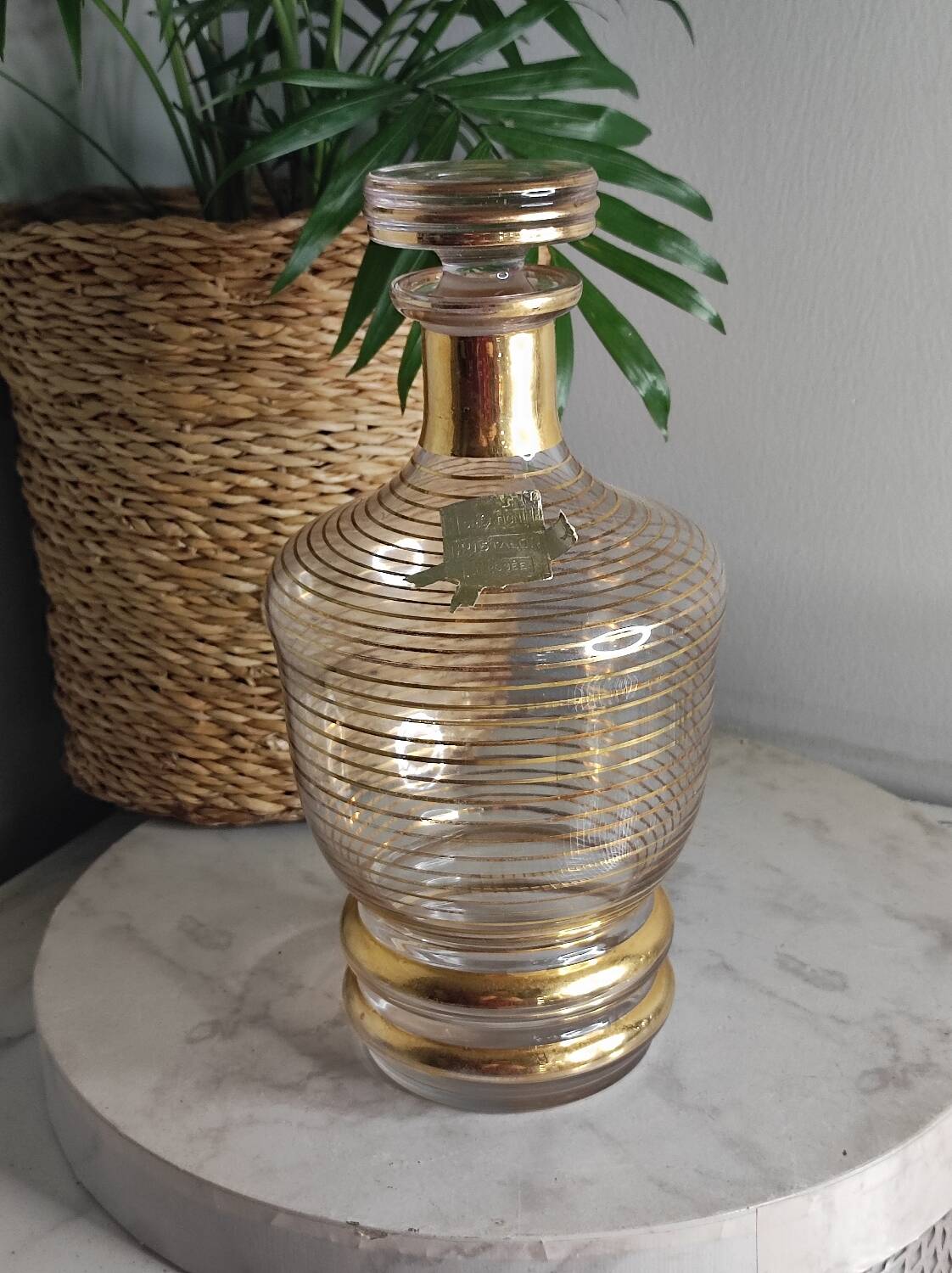 Golden liqueur service