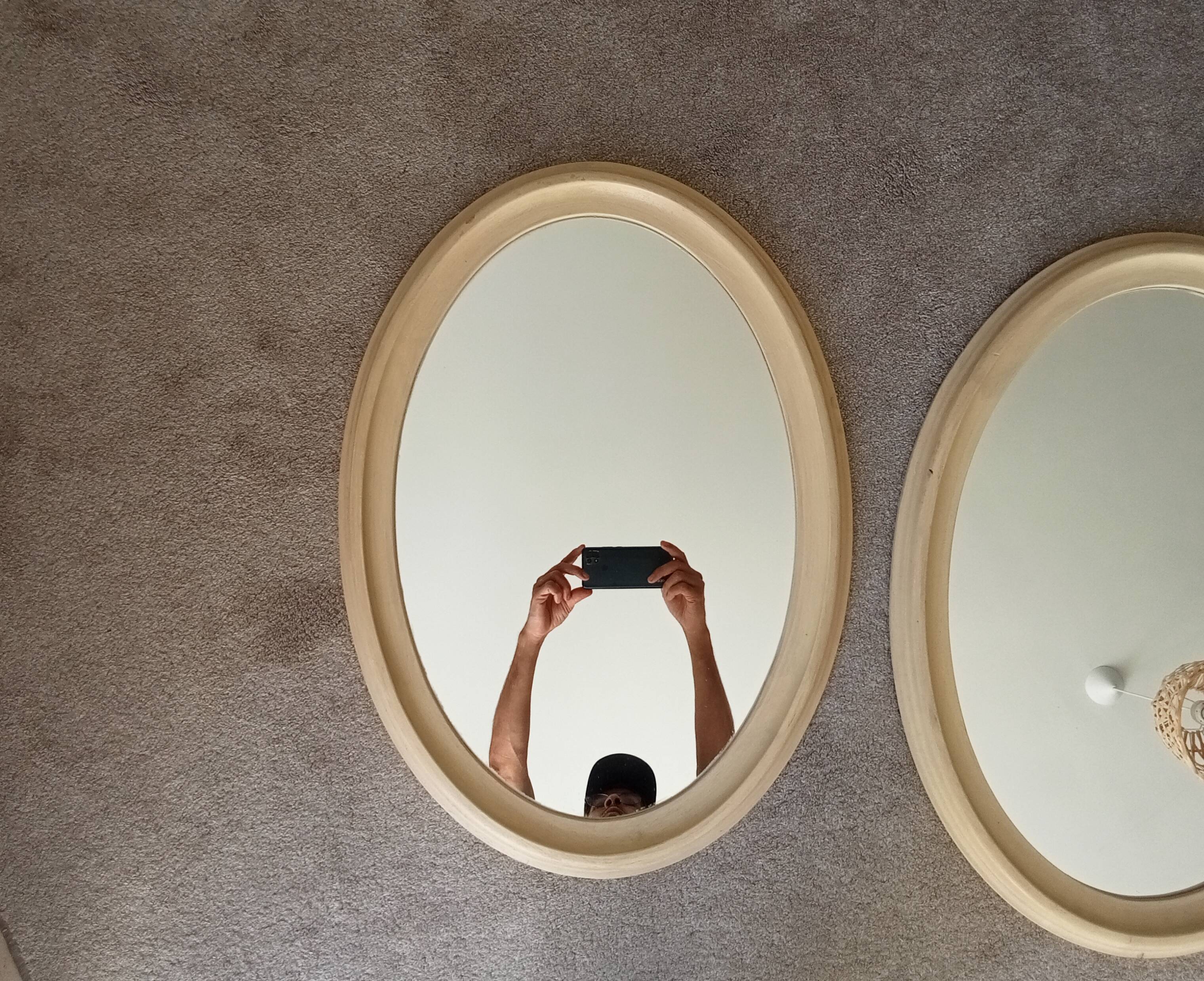 Miroir ovale vintage en bois patiné