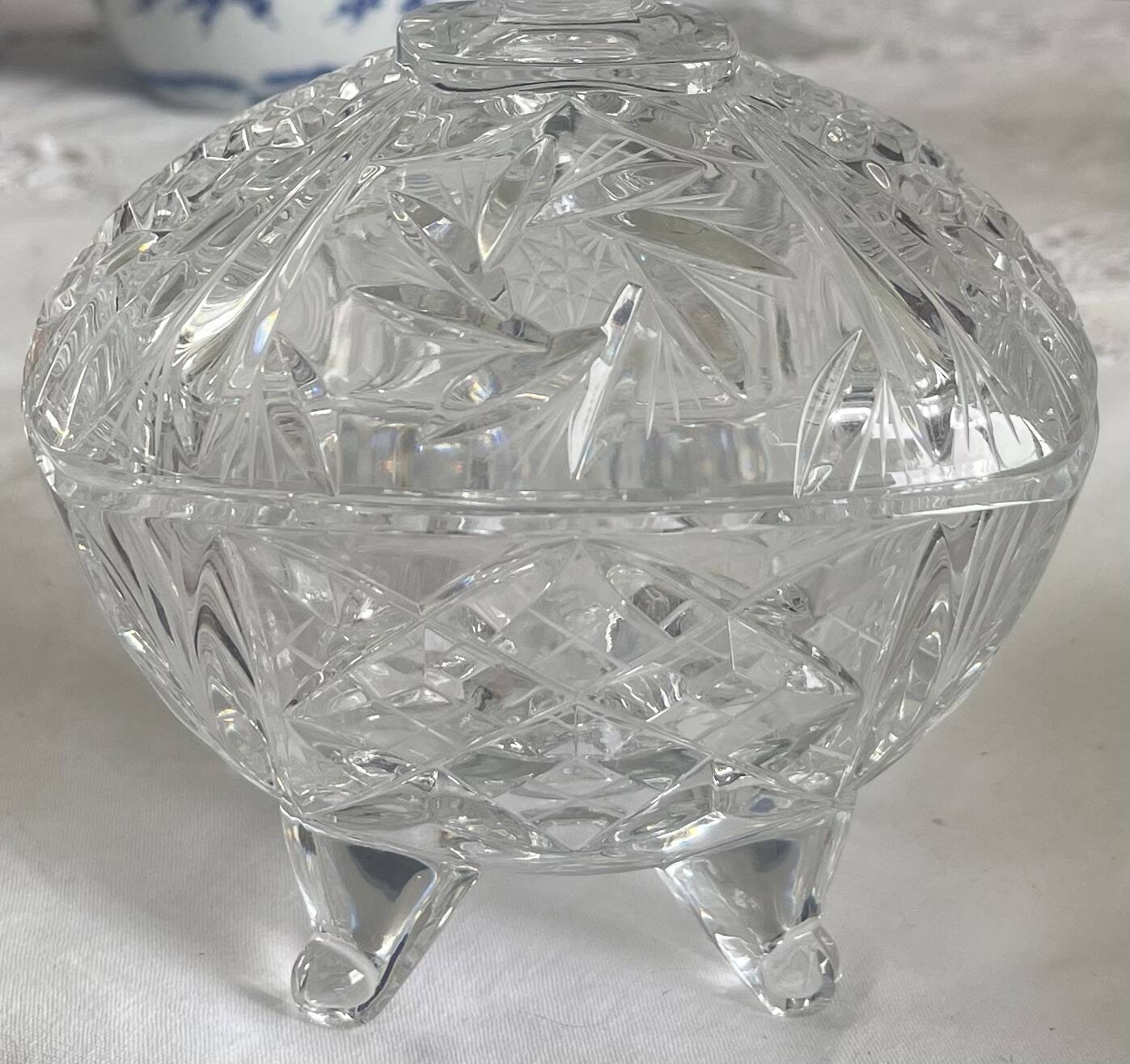 Cut crystal candy box