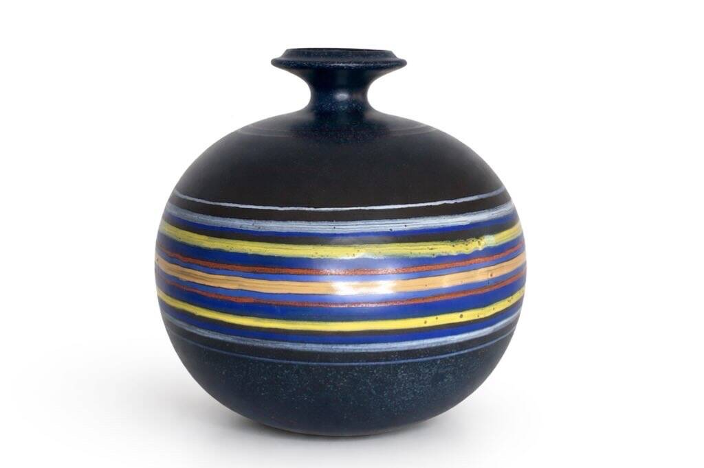 Onestini vase from the 1970s