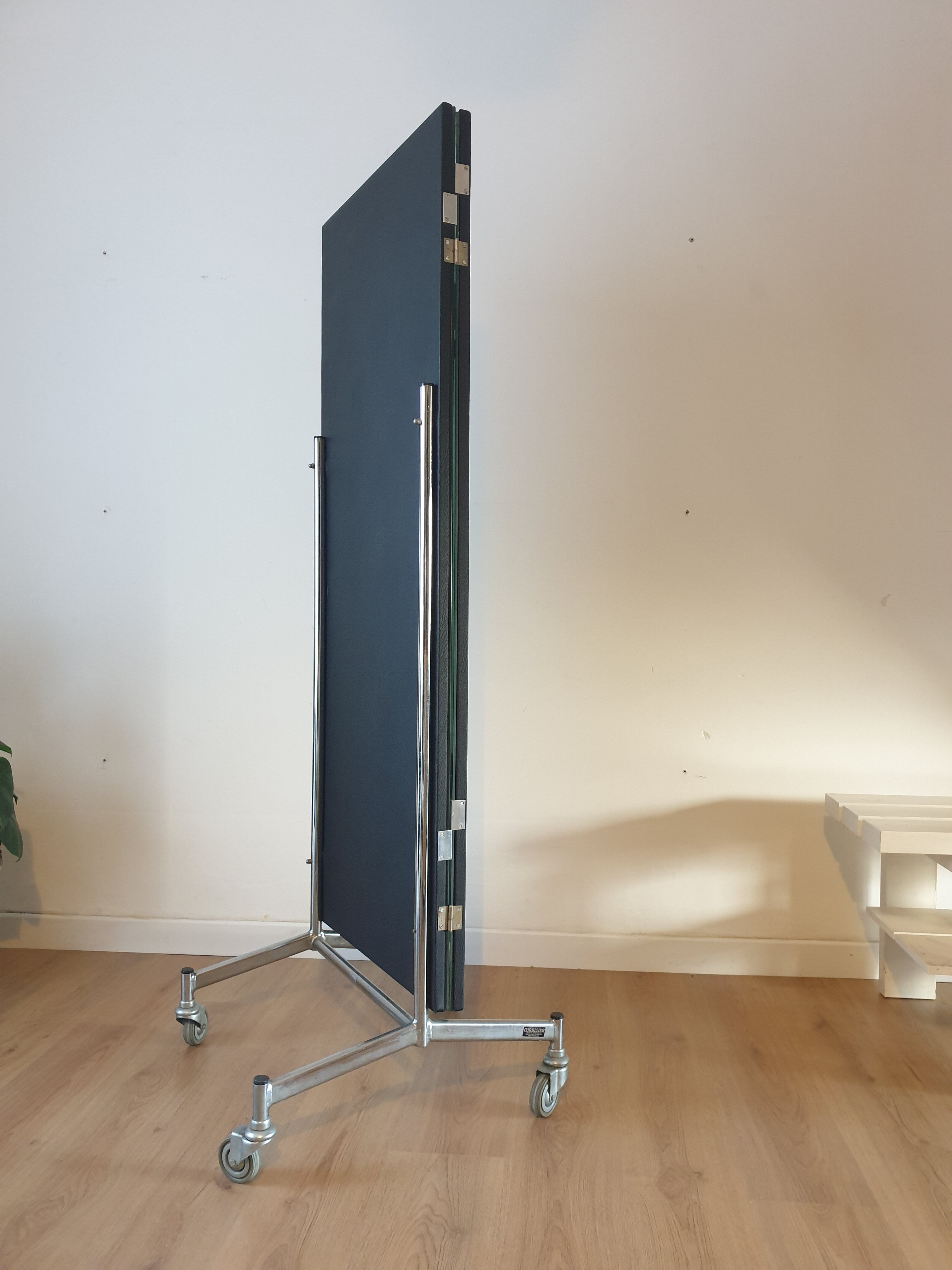 XL triptych mirror on wheels