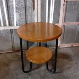 Pedestal table