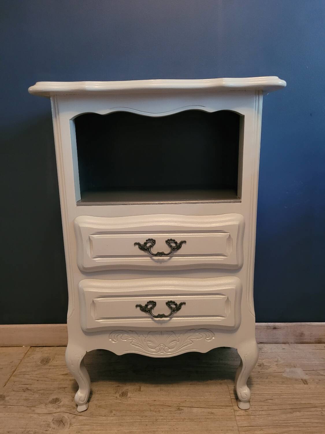 Occasional furniture