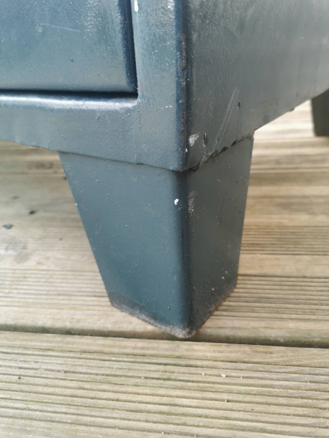 SOLFA metal locker room for mates