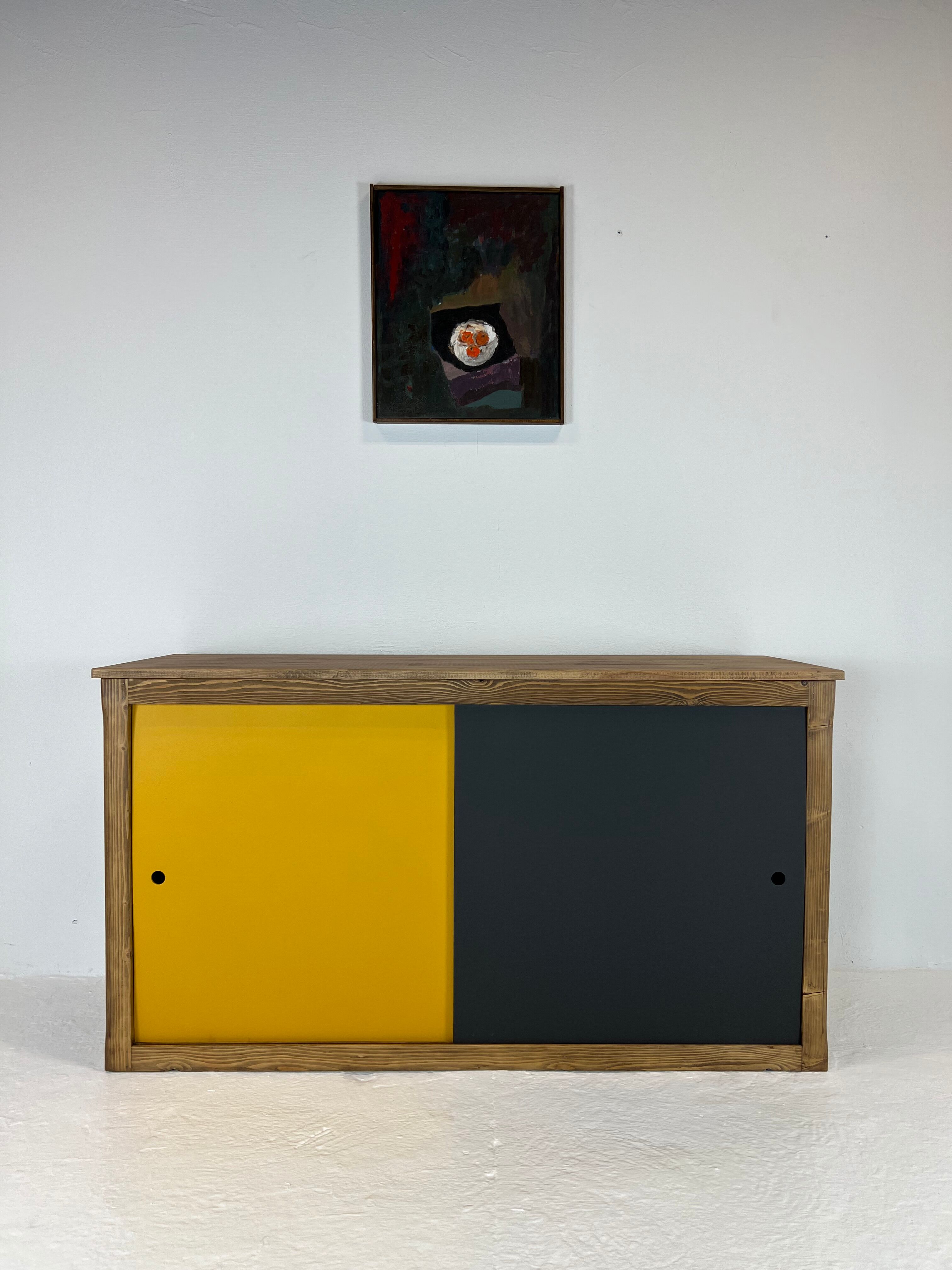 Yellow and black row with 2 sliding doors