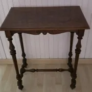 Table volante/ table d'appoint vers fin XIXE