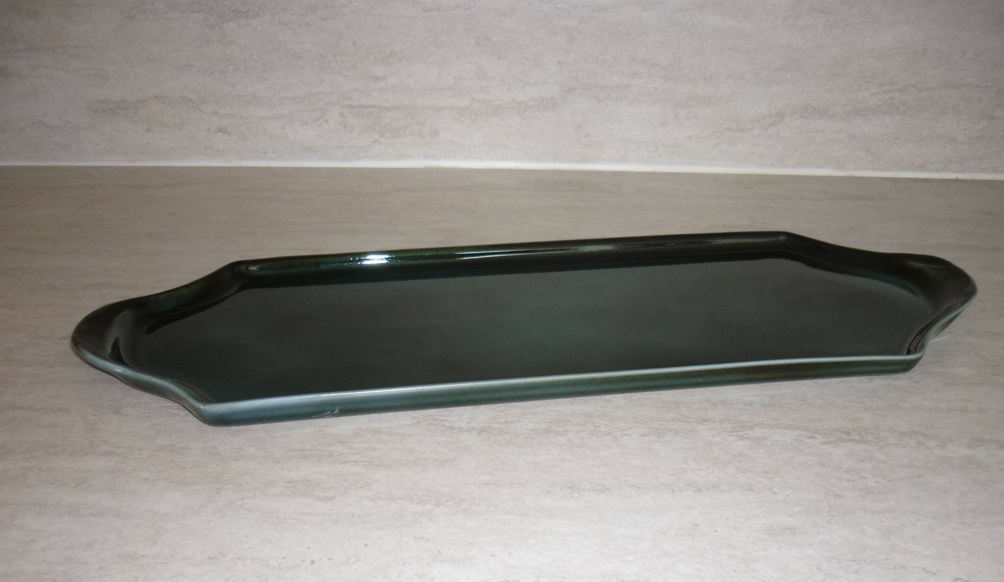 Enameled porcelain cake dish