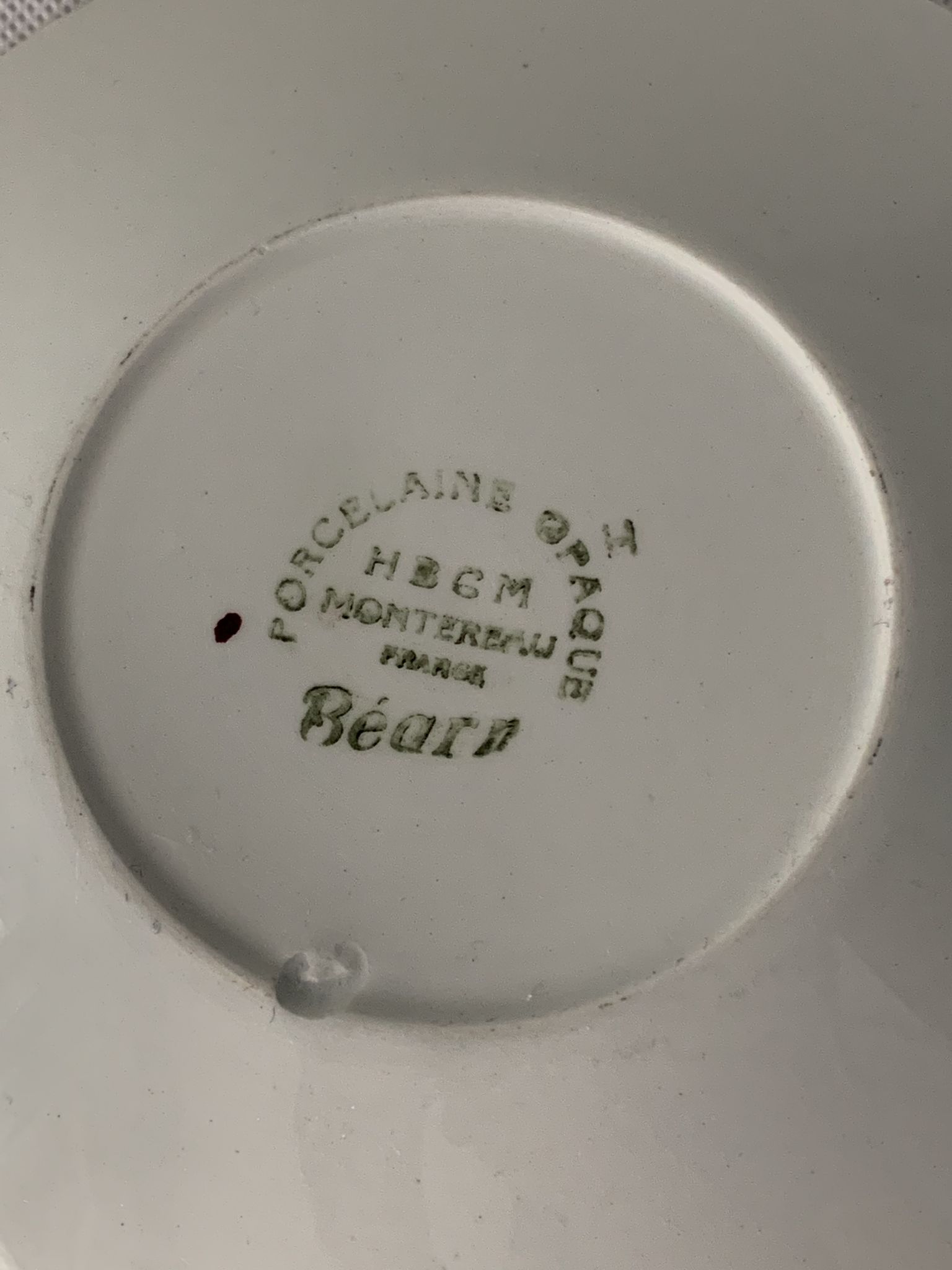 Pair of porcelain cups and cups Béarn HBCM Montereau
