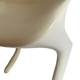 Kangaroo or Z chair
