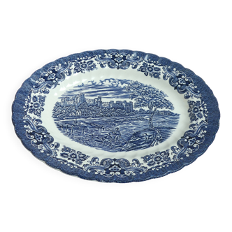 Plat ovale en porcelaine anglaise