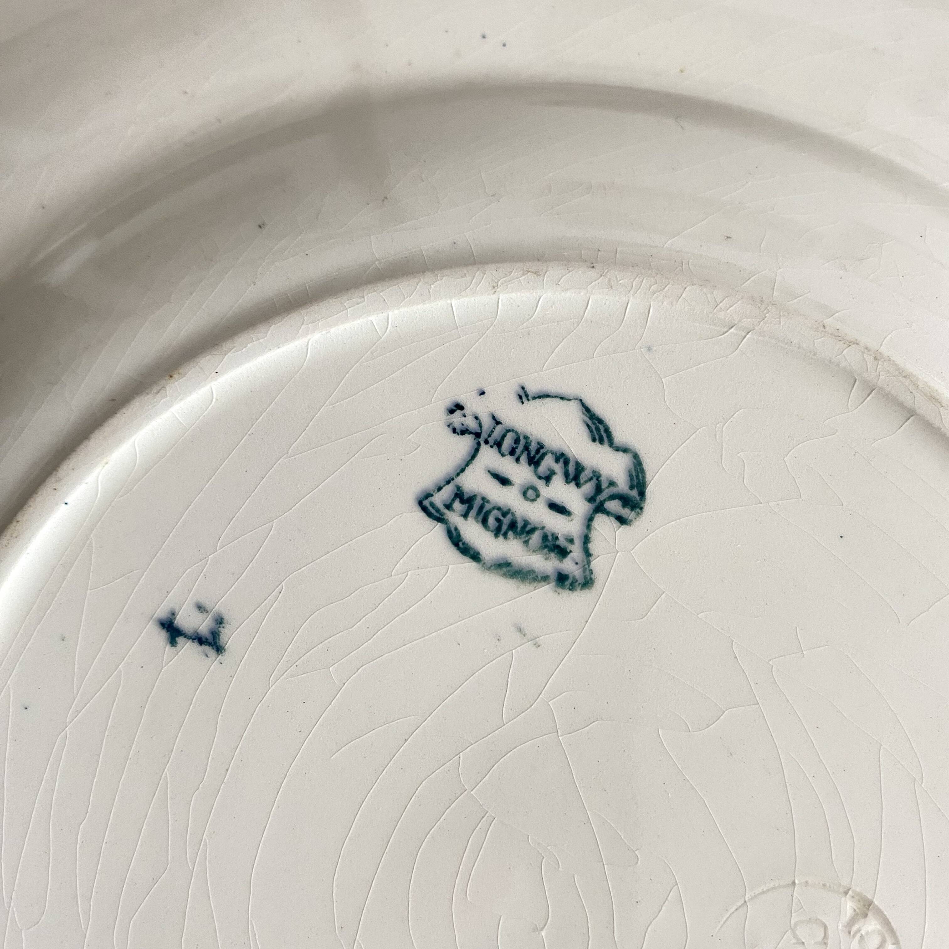 Assiettes plates en terre de fer Longwy "Mignon"
