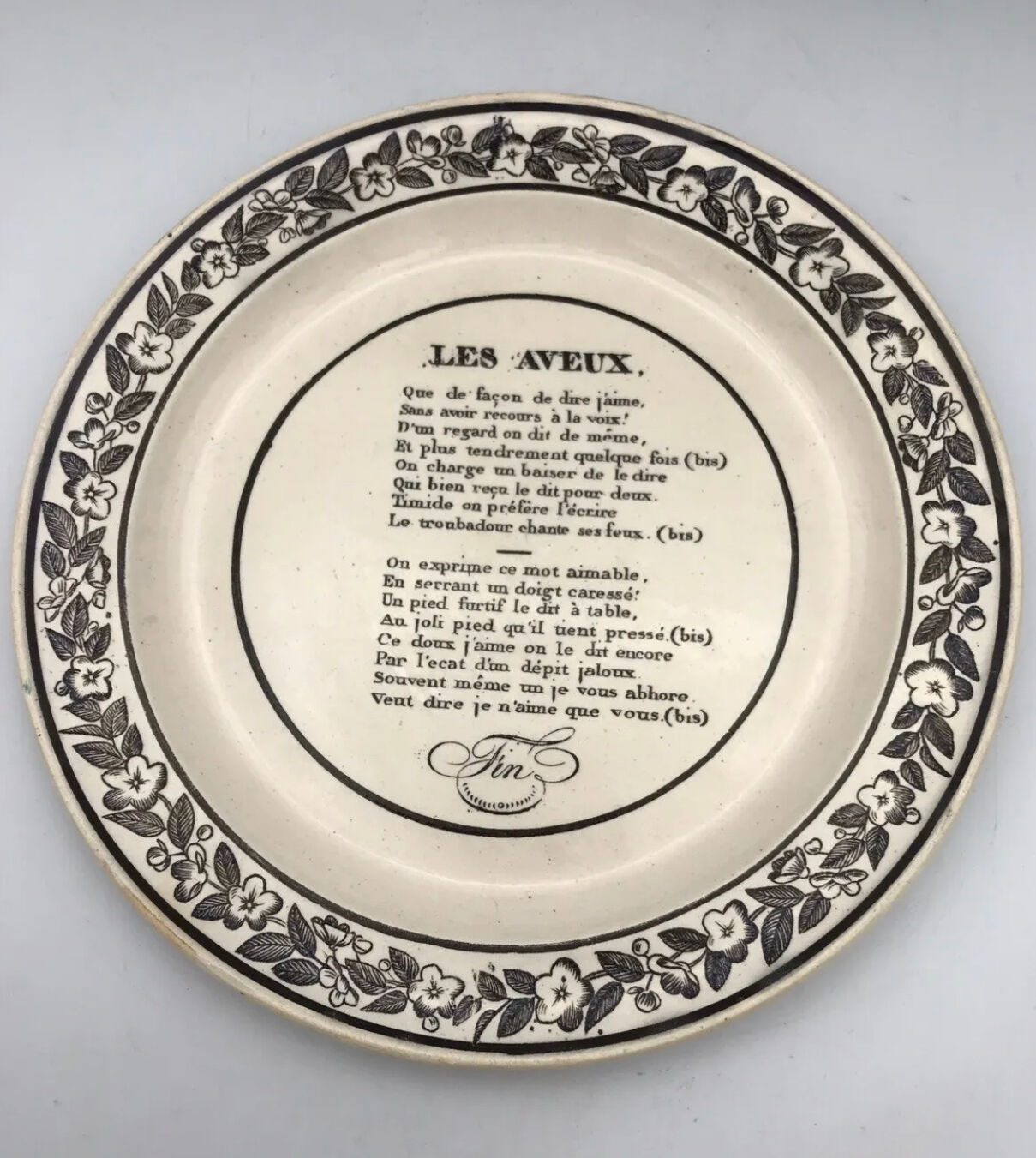 Set of 6 antique plates in fine earthenware with printed decoration of grisailles and poems