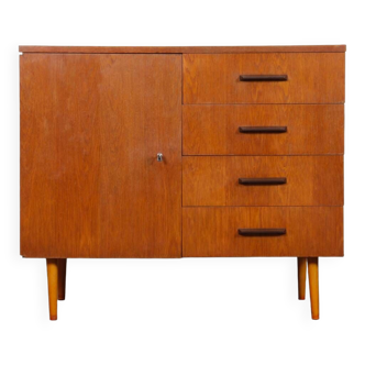 Commode vintage en bois éditée par UP Zavody, 1960