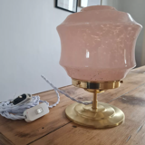 Table lamp in pink Clichy glass